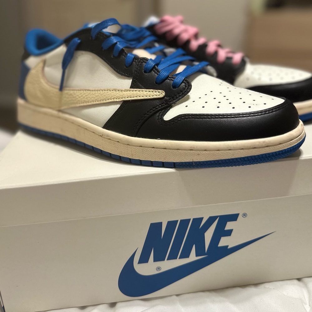 Travis Scott Jordan 1 Low Fragments Size 12